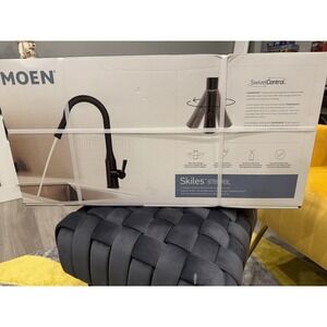 Moen Skiles Matte Black Pull-Down Kitchen Faucet 87899BL SwivelControl New